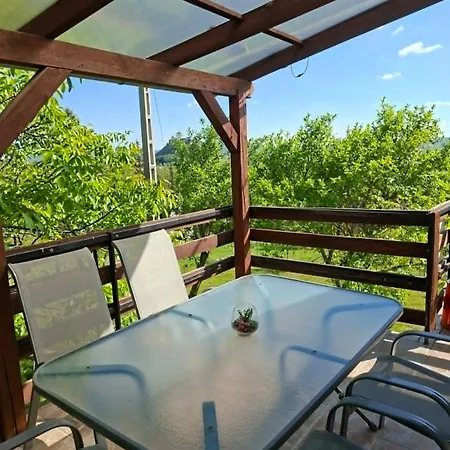 Panorama Vendeghaz 아파트 수메그